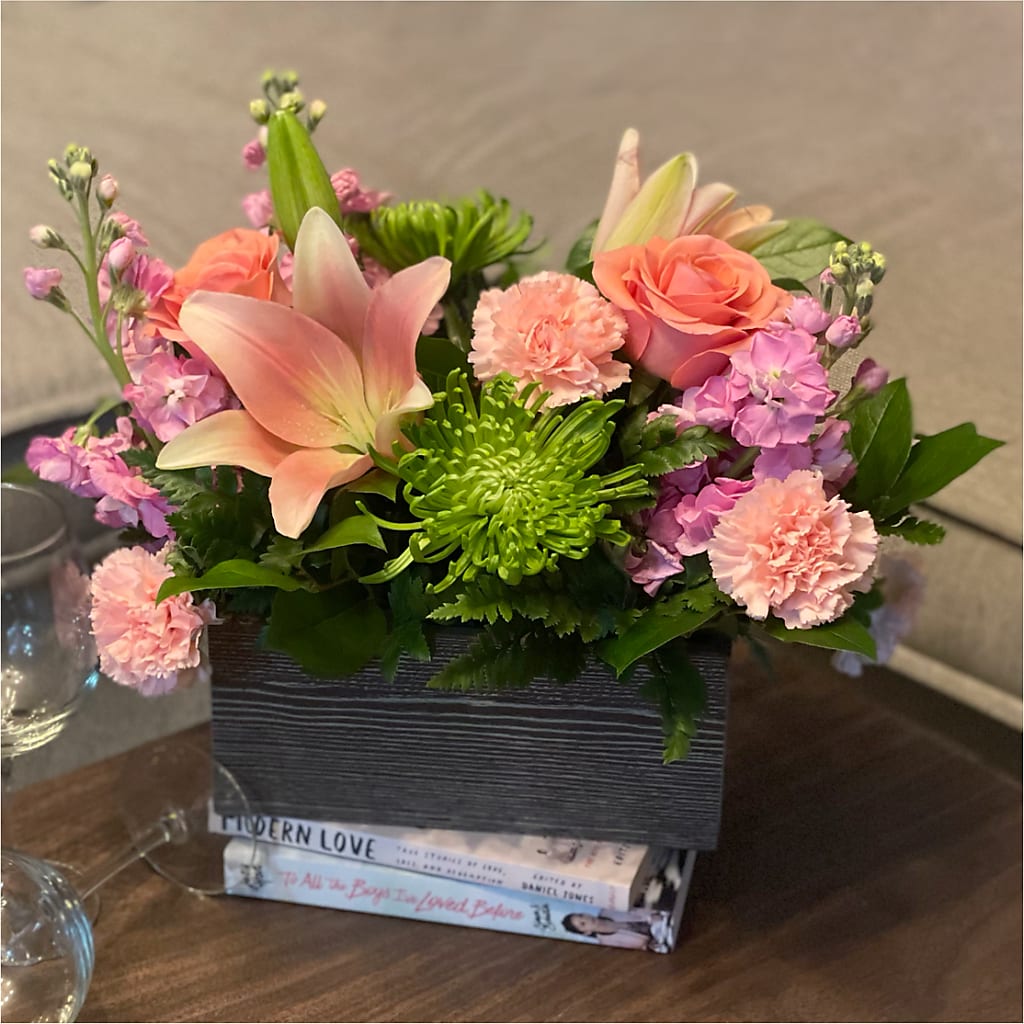 Beautiful Spirit Basket – Village Flower Company, Prairie Village KS