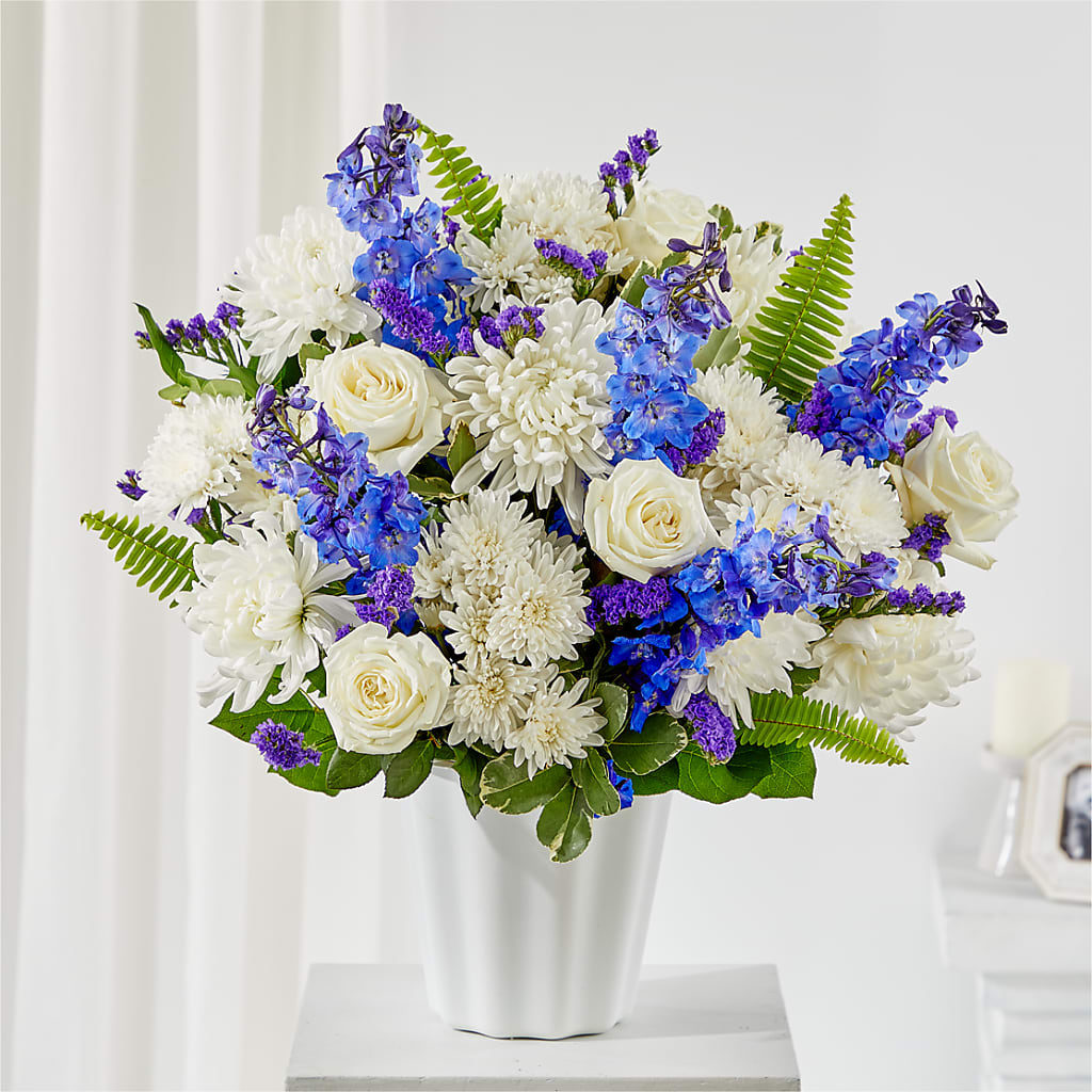 Hold Dear Tabletop Basket – Village Flower Company, Prairie Village KS