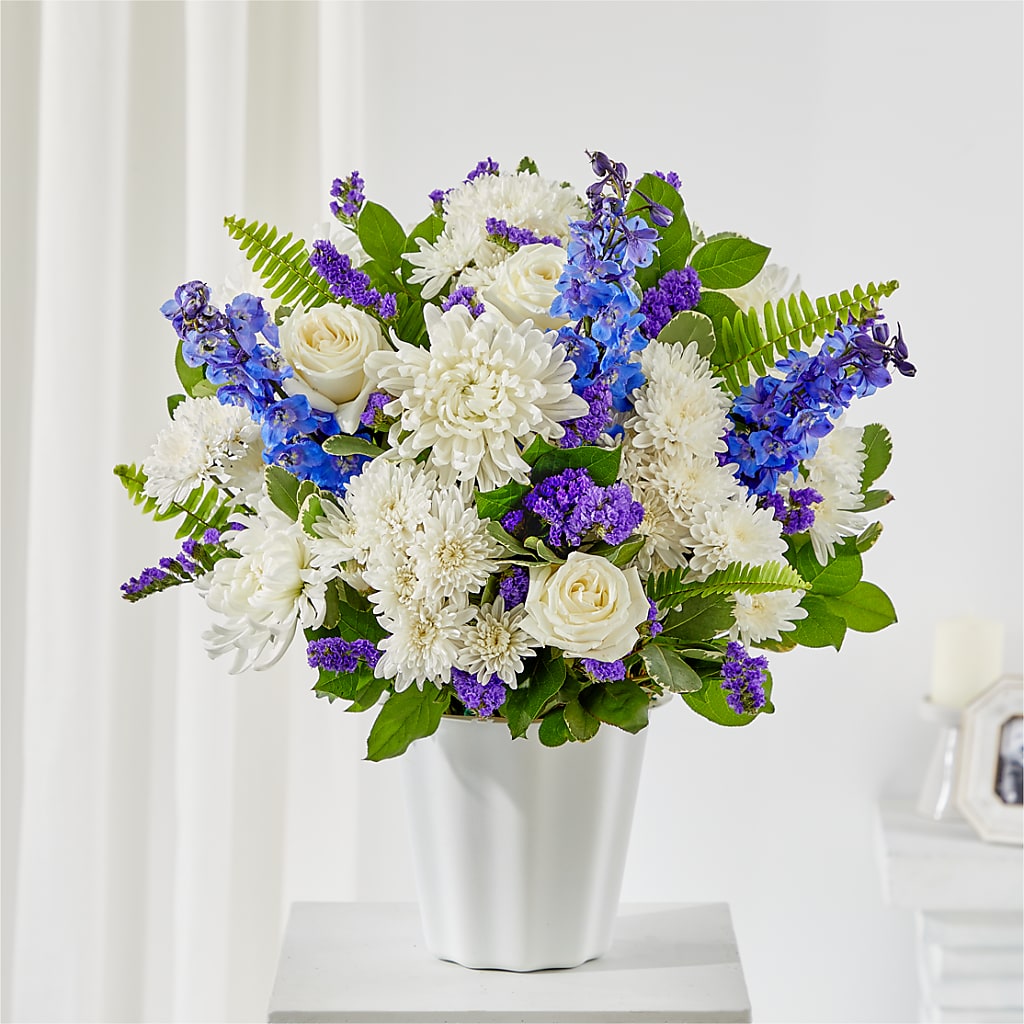 Hold Dear Tabletop Basket – Village Flower Company, Prairie Village KS