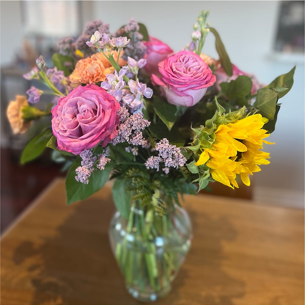 Yellow Brick Road Bouquet –  Village Flower Company, Prairie Village KS