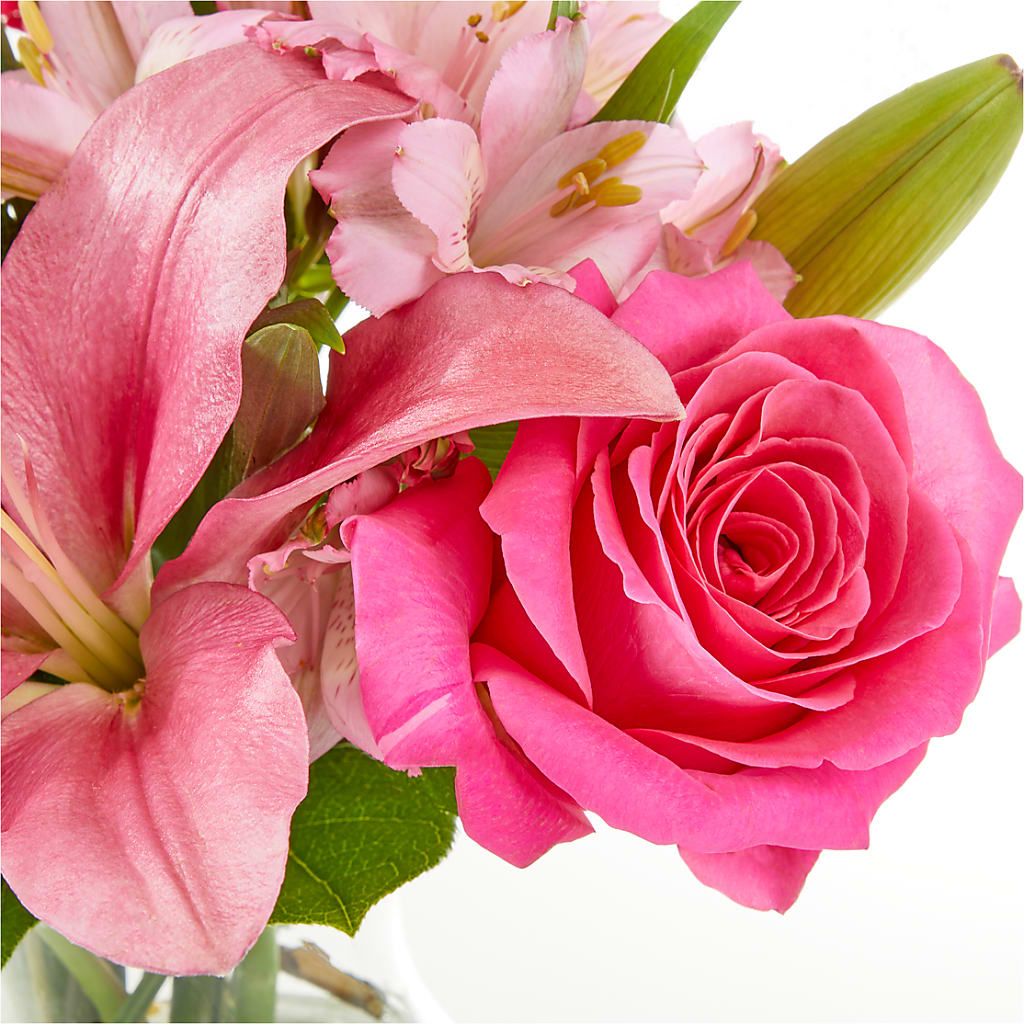Lots of Love Bouquet –  Village Flower Company, Prairie Village KS