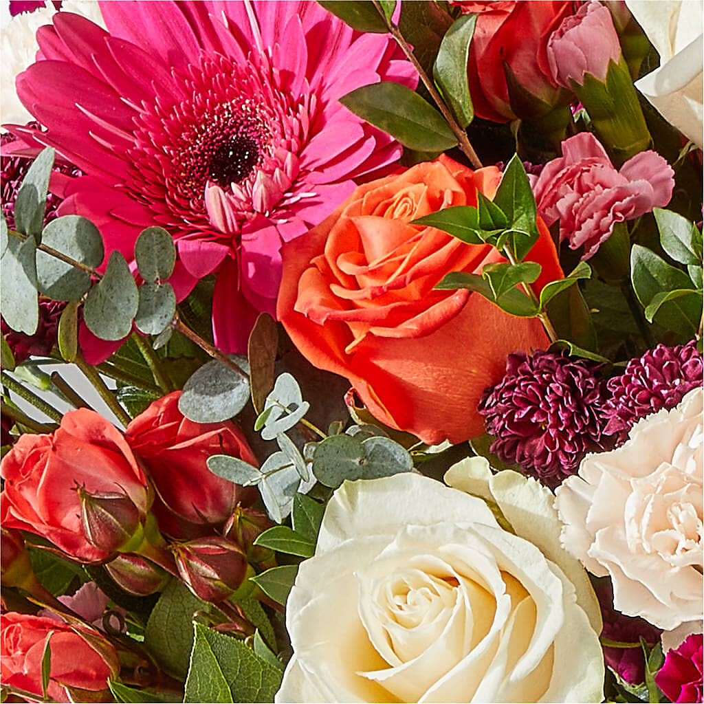 Smell the Roses Bouquet –  Village Flower Company, Prairie Village KS